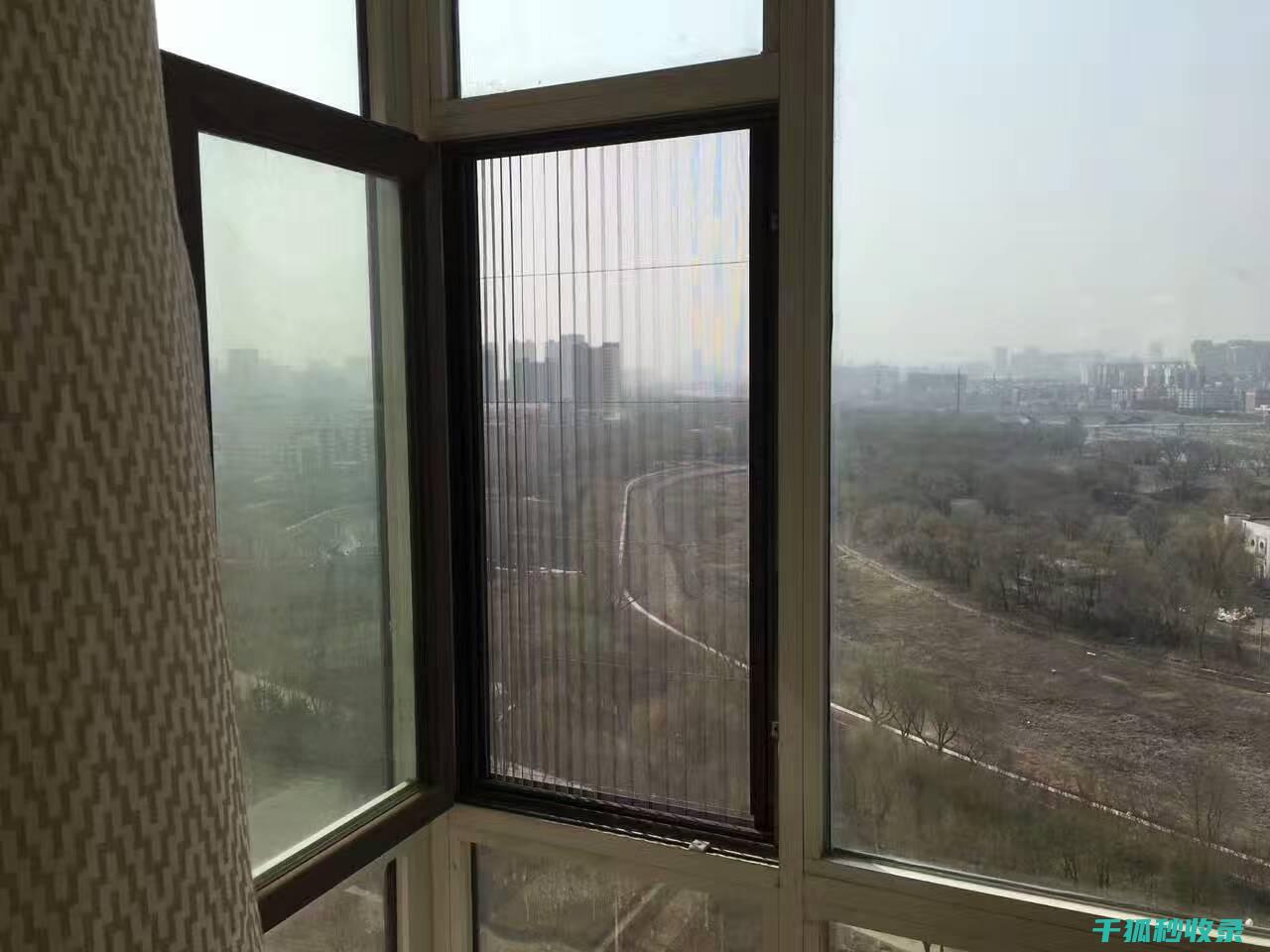 纱窗清洁全解密：让你的纱窗焕发光彩 (纱窗清洁全解视频)